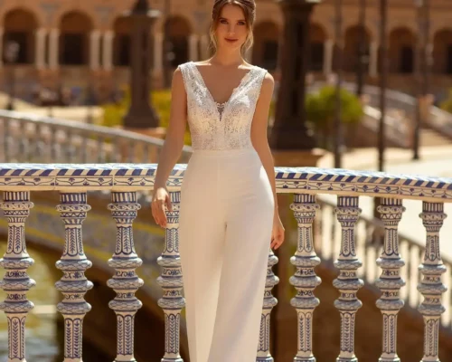 monica loretti_brautatelier ried_8015_hose_ausgestellt_ivory_vorne monica loretti_brautatelier ried_8015_hose_ausgestellt_ivory_vorne