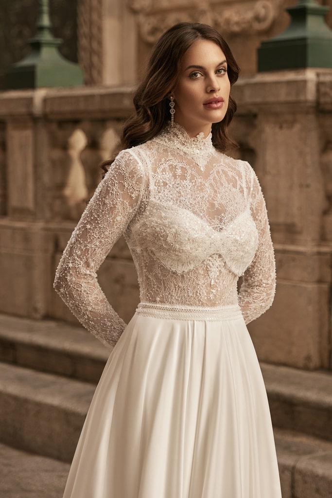 monica loretti_brautatelier ried_9287_bolero_all_over_spitze_turtleneck_vorne-min monica loretti_brautatelier ried_9287_bolero_all_over_spitze_turtleneck_vorne-min