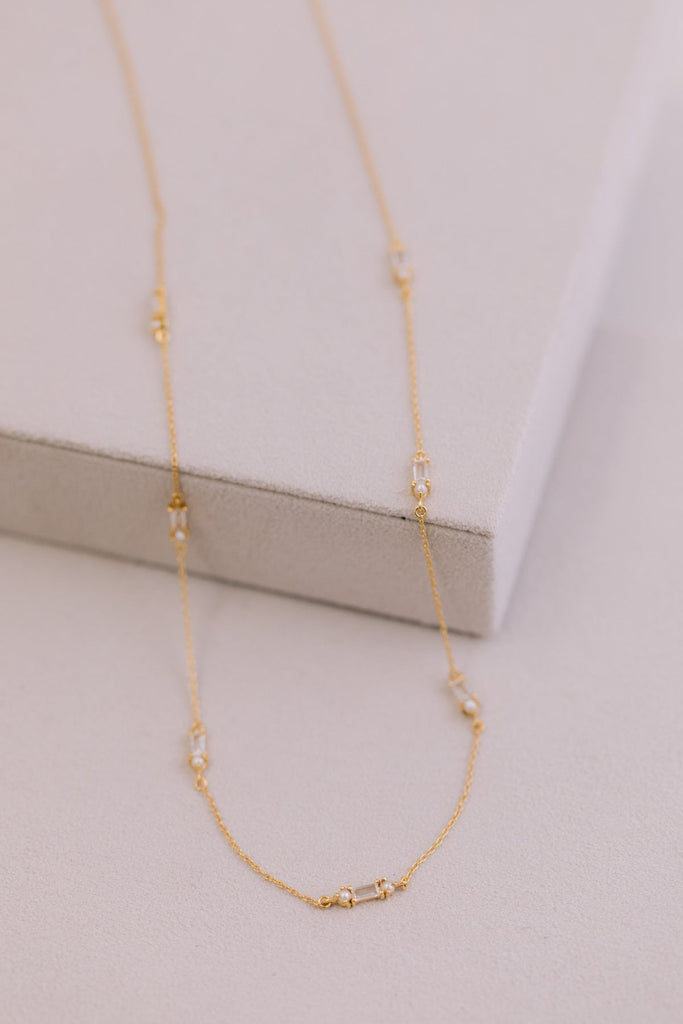 brautatelier ried_brautschmuck_juvelan_muse_halskette_gold-min brautatelier-ried_brautschmuck_juvelan_muse_halskette_gold-min.jpg