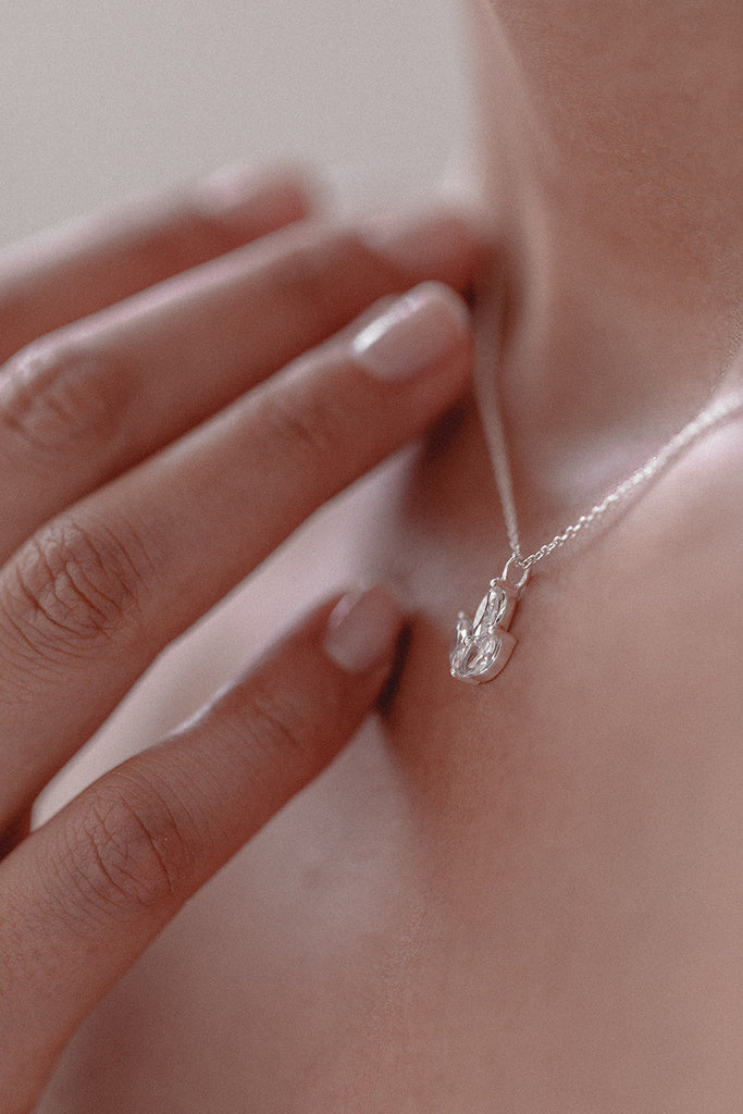 brautatelier ried_brautschmuck_juvelan_simply wonderful_halskette_silber-min brautatelier-ried_brautschmuck_juvelan_simply-wonderful_halskette_silber-min.jpg
