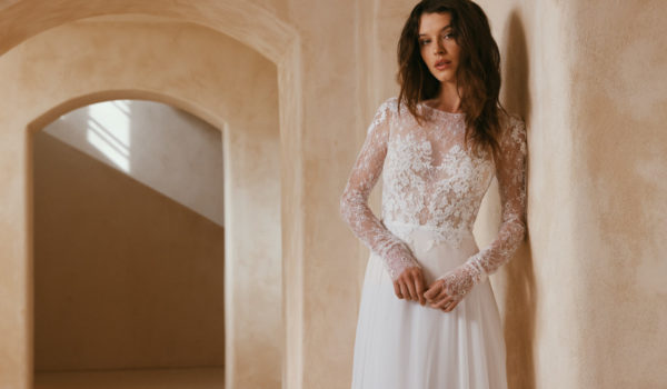 anna kara_brautatelier ried_brisa_musellin_spitze_langarm_offener ruecken_klassisch_ivory-nude_details_1 anna kara_brautatelier ried_brisa_musellin_spitze_langarm_offener ruecken_klassisch_ivory-nude_details_1