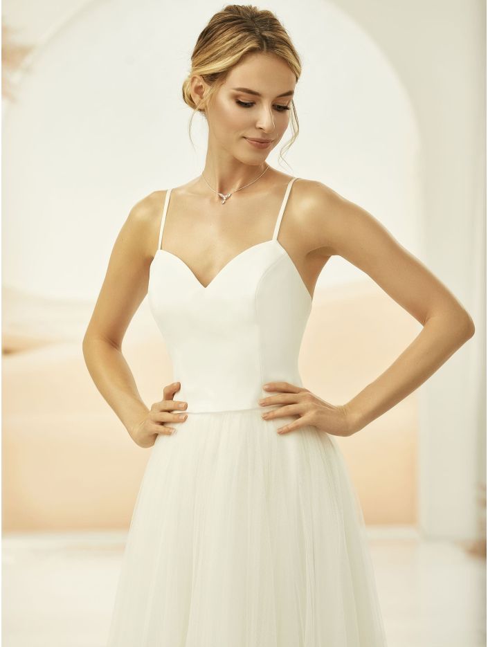 bianco evento-brautatelier ried-e337-top-korsage mit träger-ivory-vorne-1-min bianco evento-brautatelier ried-e337-top-korsage mit träger-ivory-vorne-1-min