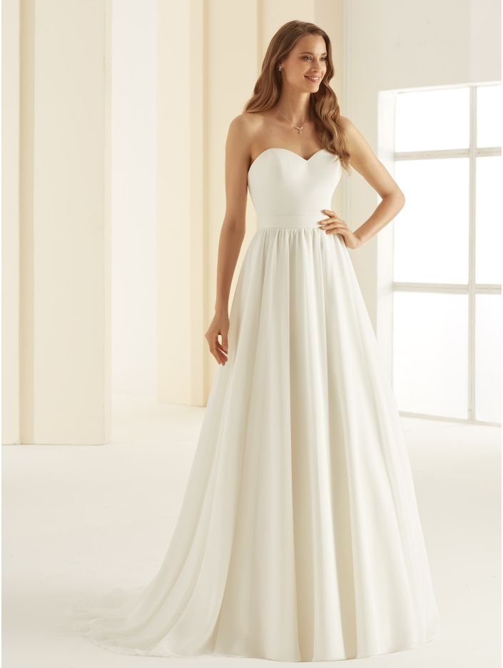 bianco evento-brautatelier ried-sardinia-rock- chiffon-schleppe-ivory-vorne-1-min bianco evento-brautatelier ried-sardinia-rock- chiffon-schleppe-ivory-vorne-1-min