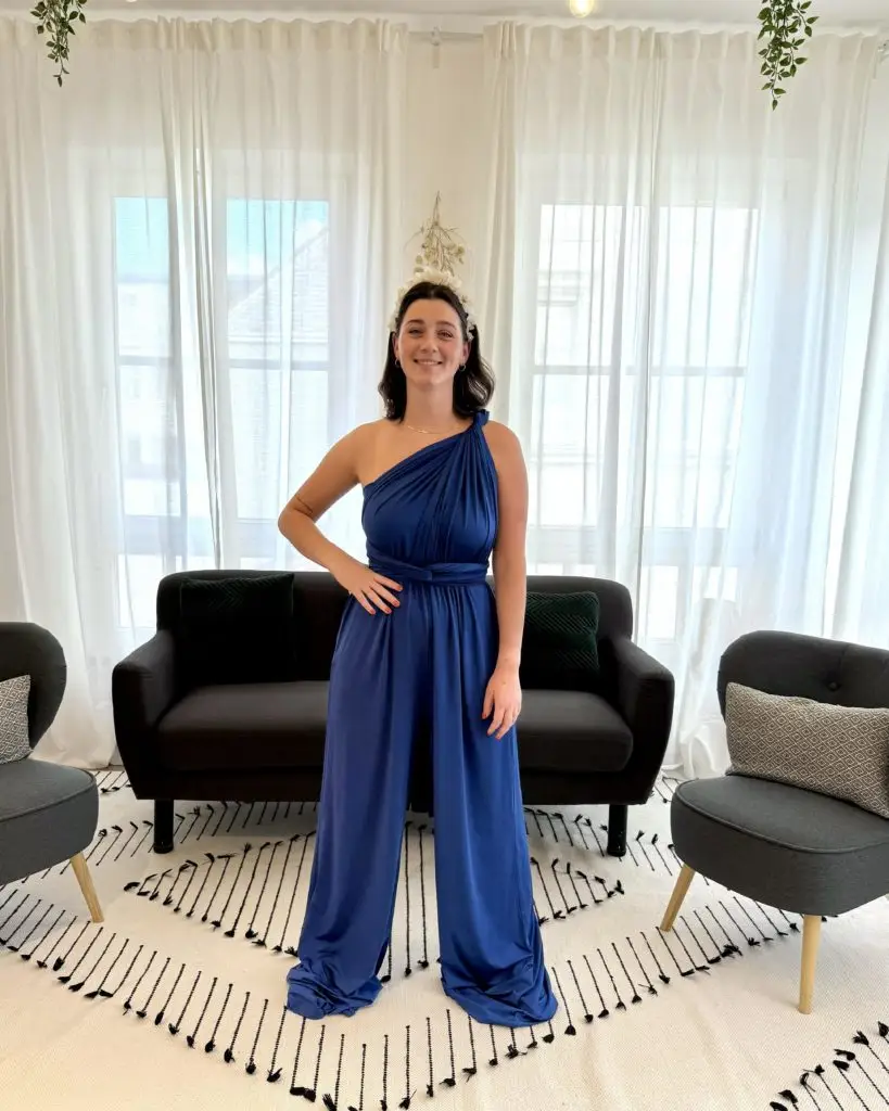 brautatelier-brautschwester-jumpsuit-dunkelblau-vorne-2-min brautatelier-brautschwester-jumpsuit-dunkelblau-vorne-2-min