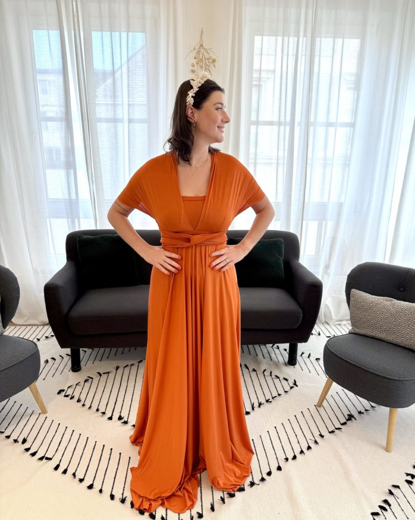 brautatelier-brautschwester-wickelkleid-flamingo-orange-vorne-1-min brautatelier-brautschwester-wickelkleid-flamingo-orange-vorne-1-min