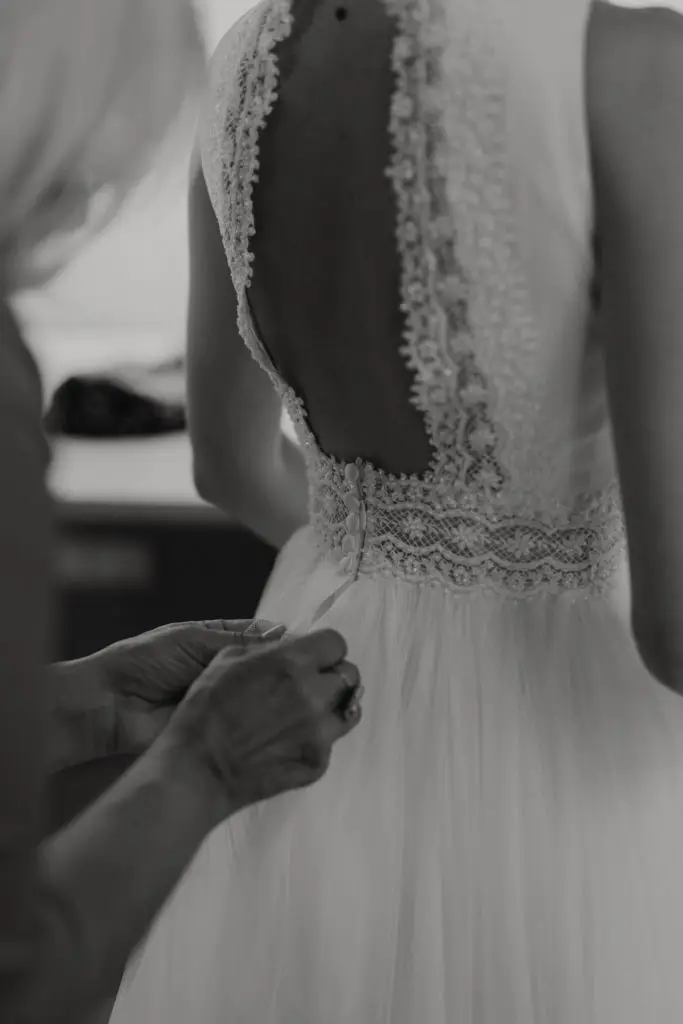 brautatelier_real-bride_julia-menguser_viktoria-kutsam_rosa-clara_anna_1-min-scaled.jpg