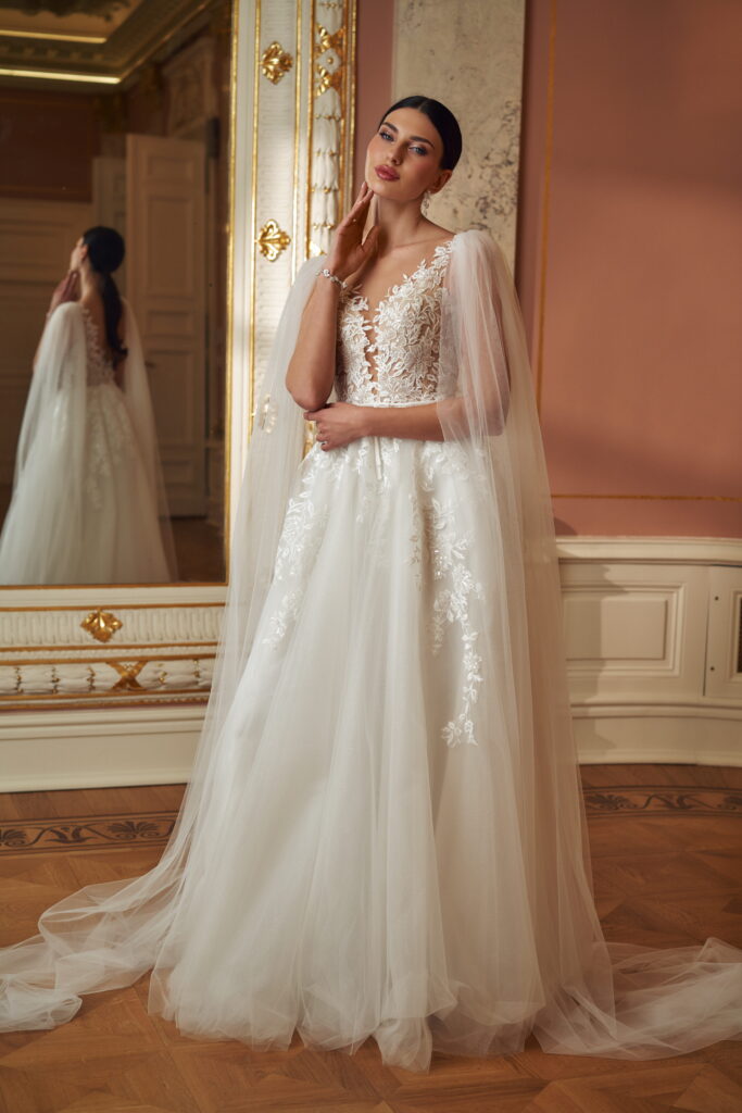 annais-brautatelier ried-cosmella-prinzessin-tuell-spitze-v-ausschnitt-v-ruecken-ivory-vorne-2 annais-brautatelier ried-cosmella-prinzessin-tuell-spitze-v-ausschnitt-v-ruecken-ivory-vorne-2