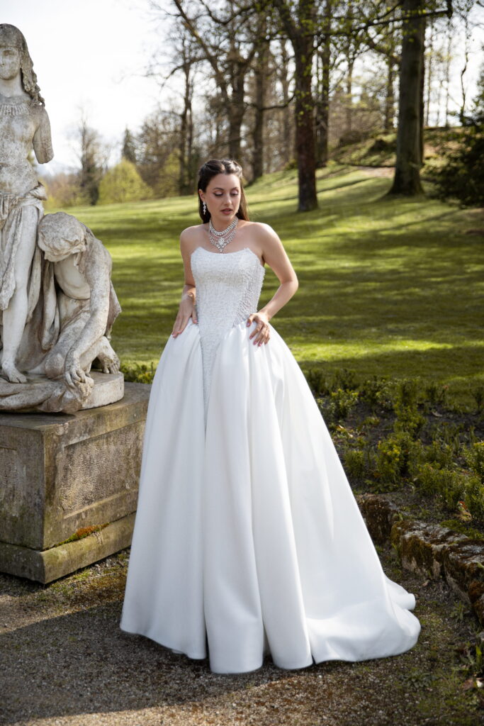 annais-brautatelier ried-evangaline-korsage-barock-schnitt-ivory-vorne-3 annais-brautatelier ried-evangaline-korsage-barock-schnitt-ivory-vorne-3