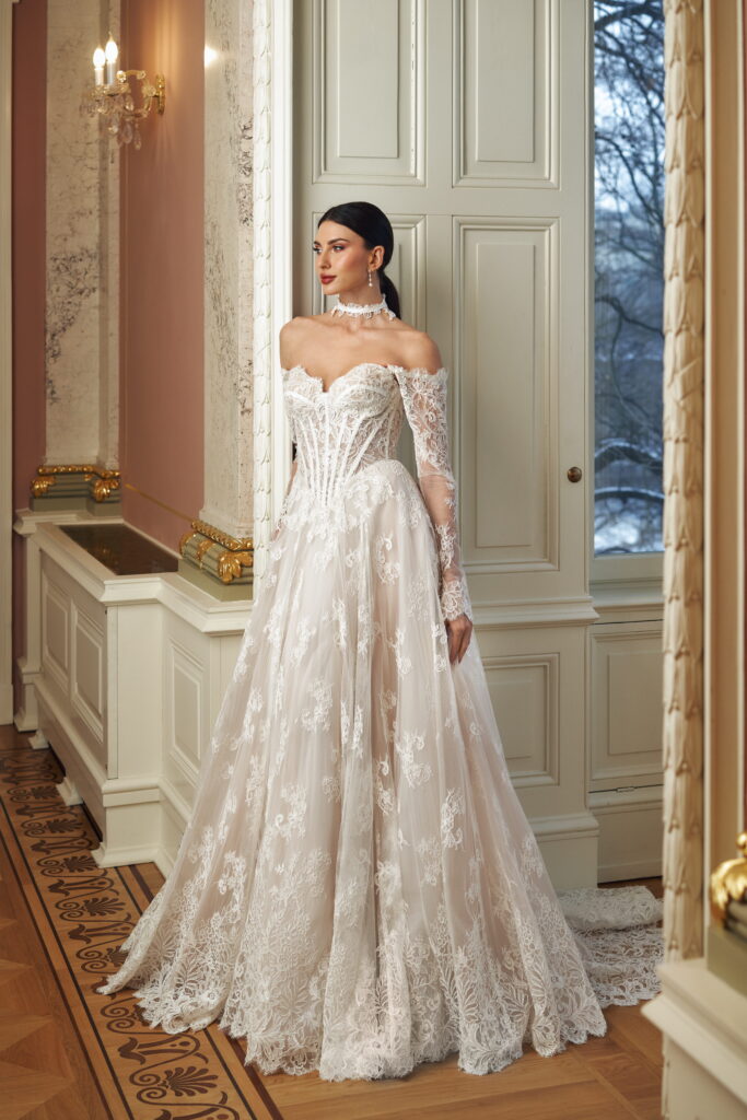 annais-brautatelier ried-greta-vintage prinzessin-all-over spitze-kurzarm-tuell-korsage-ivory-vorne-3 annais-brautatelier ried-greta-vintage prinzessin-all-over spitze-kurzarm-tuell-korsage-ivory-vorne-3
