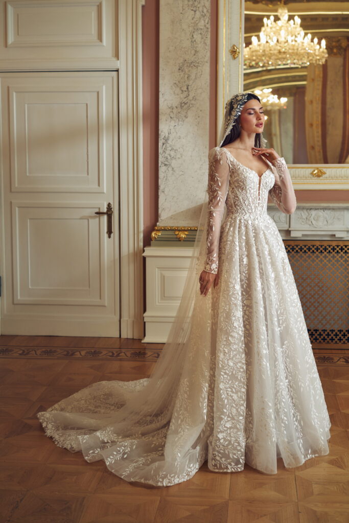 annais-brautatelier ried-liona-all-over spitze-glitzer-abnehmbare aermel-tuell-prinzessin-ivory-vorne-3 annais-brautatelier ried-liona-all-over spitze-glitzer-abnehmbare aermel-tuell-prinzessin-ivory-vorne-3